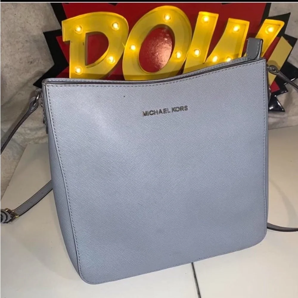 Michael Kors Sky Blue Crossbody Bag - Picture 1 of 8